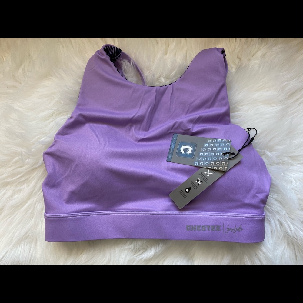 ❤️Chestee reversible Sports bra. Size 8